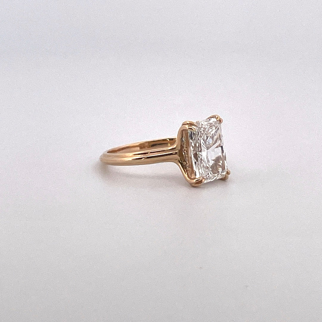 R0903 18ct Gold