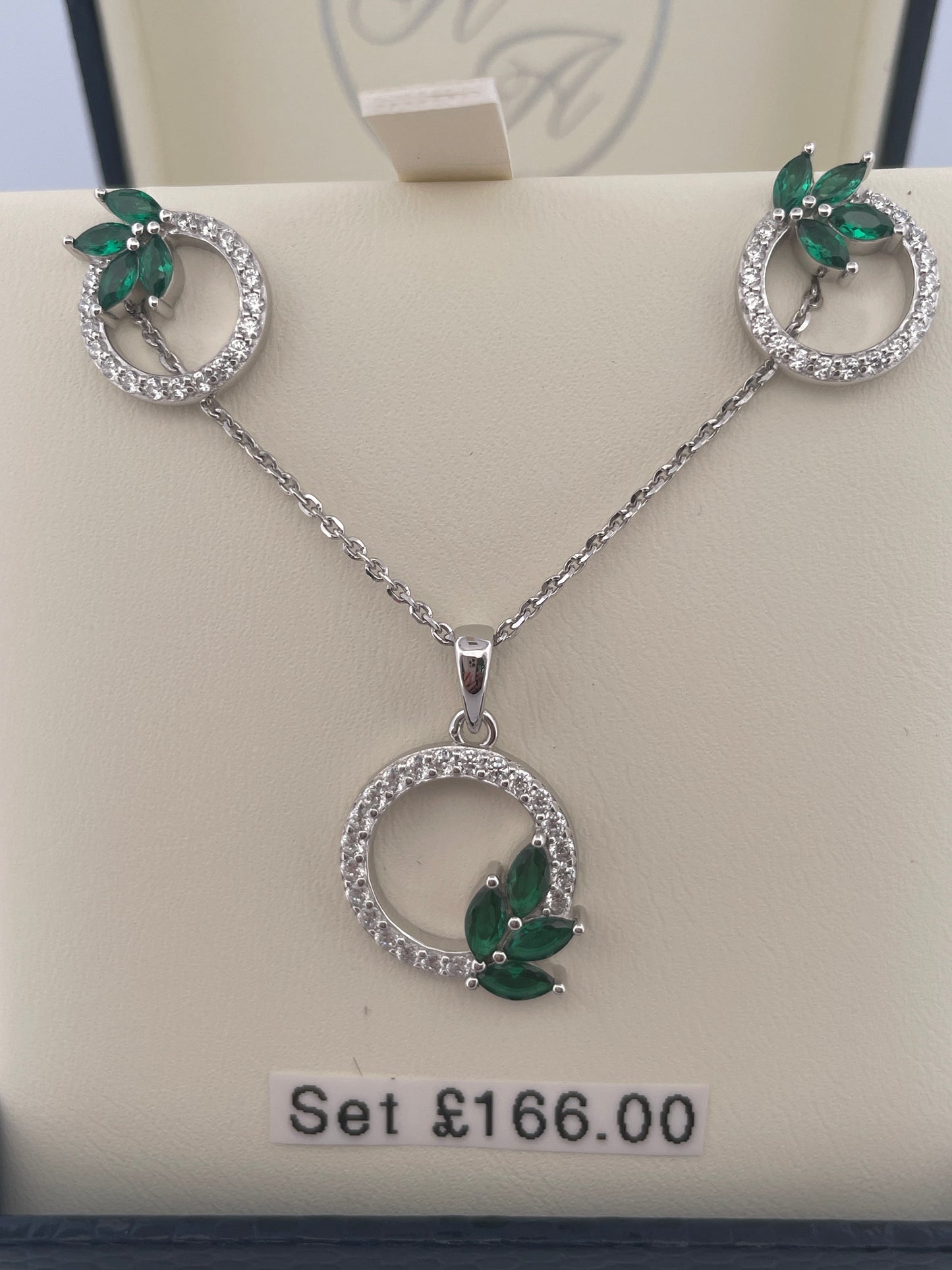 P2794 E4142 Silver c.z leaf set