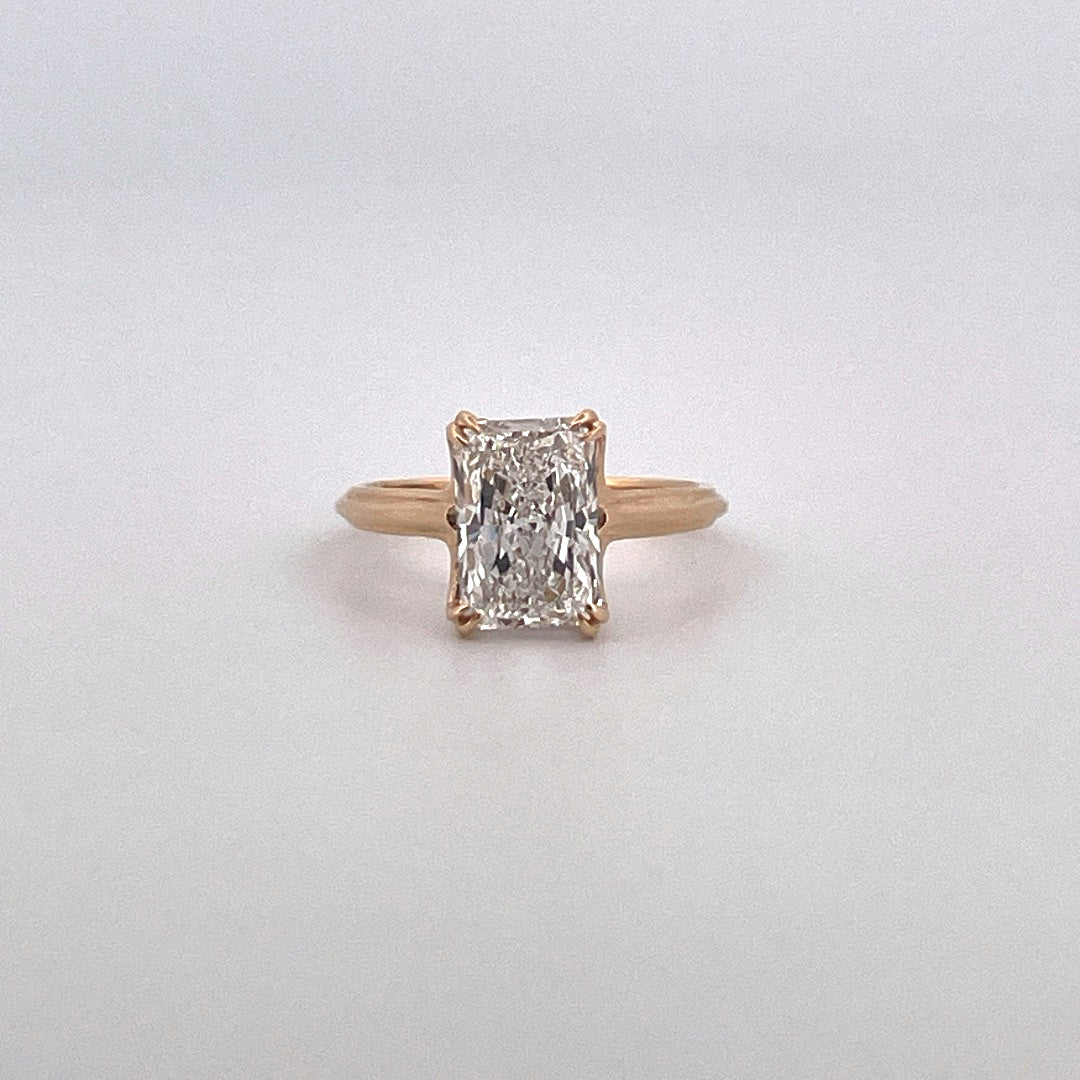 R0903 18ct Gold