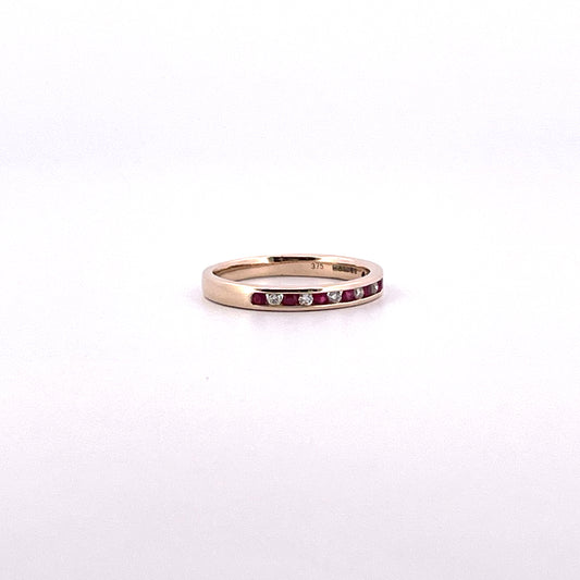 R0748 9ct Ruby and Diamond 0.16ct ruby 0.10ct dia channel set R1325