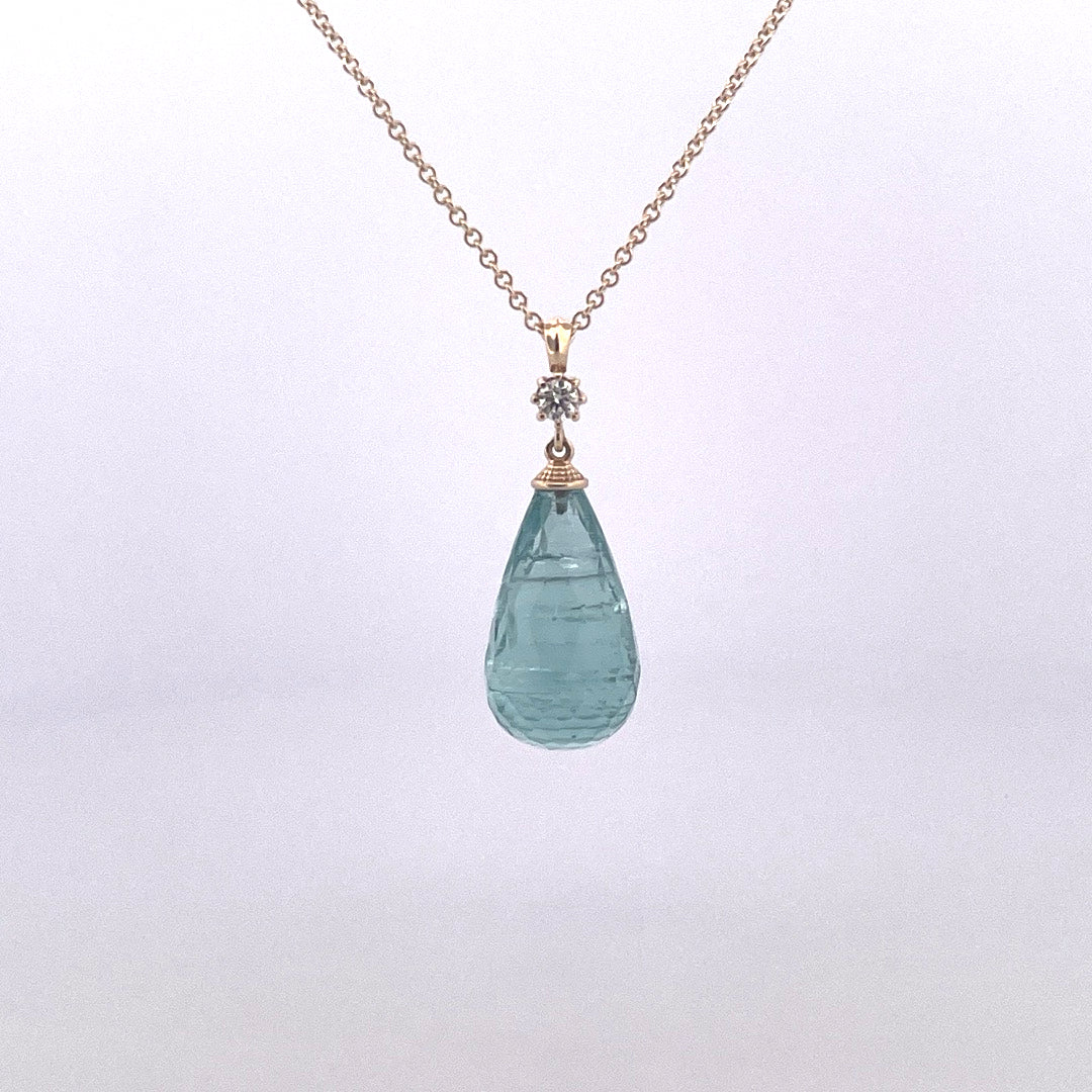 P2768 Aquamarine Briolette with Diamond above