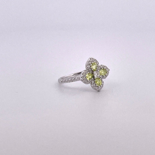 R0910 Silver Clover cluster