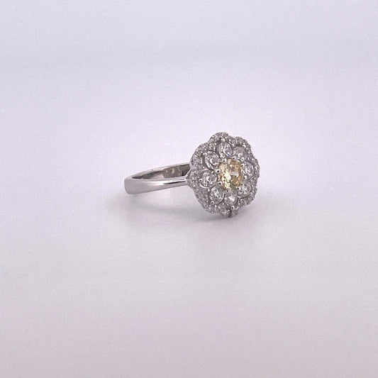 R0909 Silver pale yellow fancy cluster