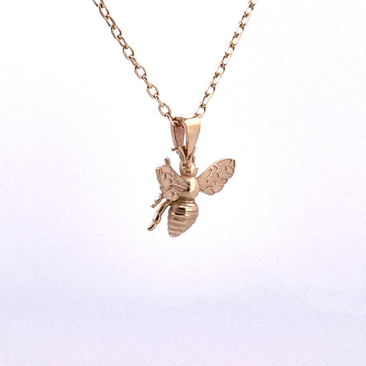 P2681 9ct gold bee pendant