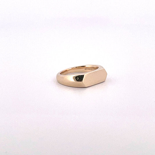 R0868 9ct gold hexagonal shape signet ring