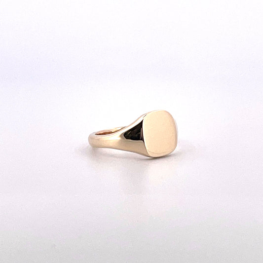 R0845 9ct 11x9mm cushion face signet