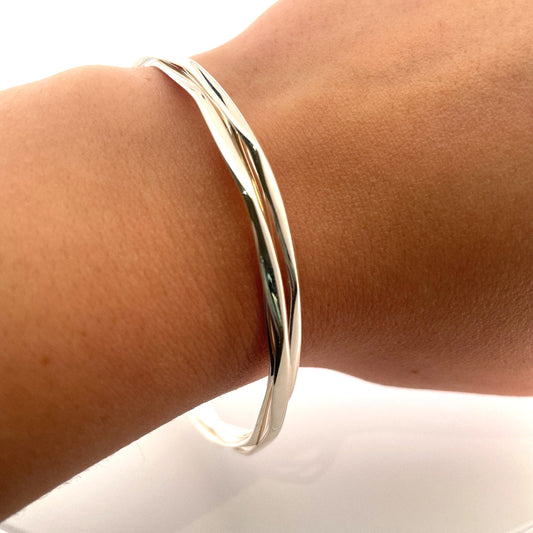 B1147 Silver faced Russian bangle