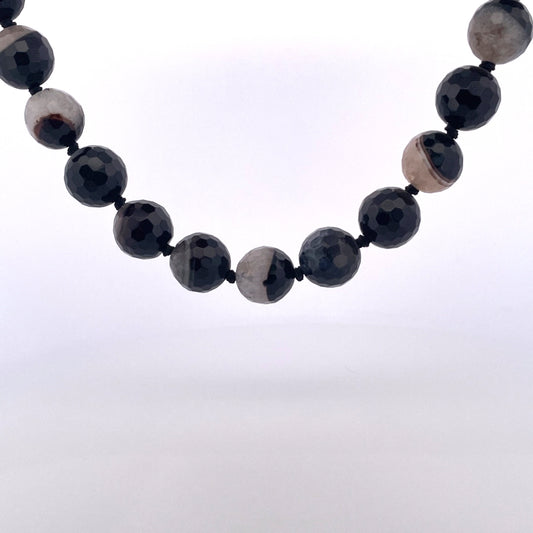 PB217 Agate 20" Black faceted