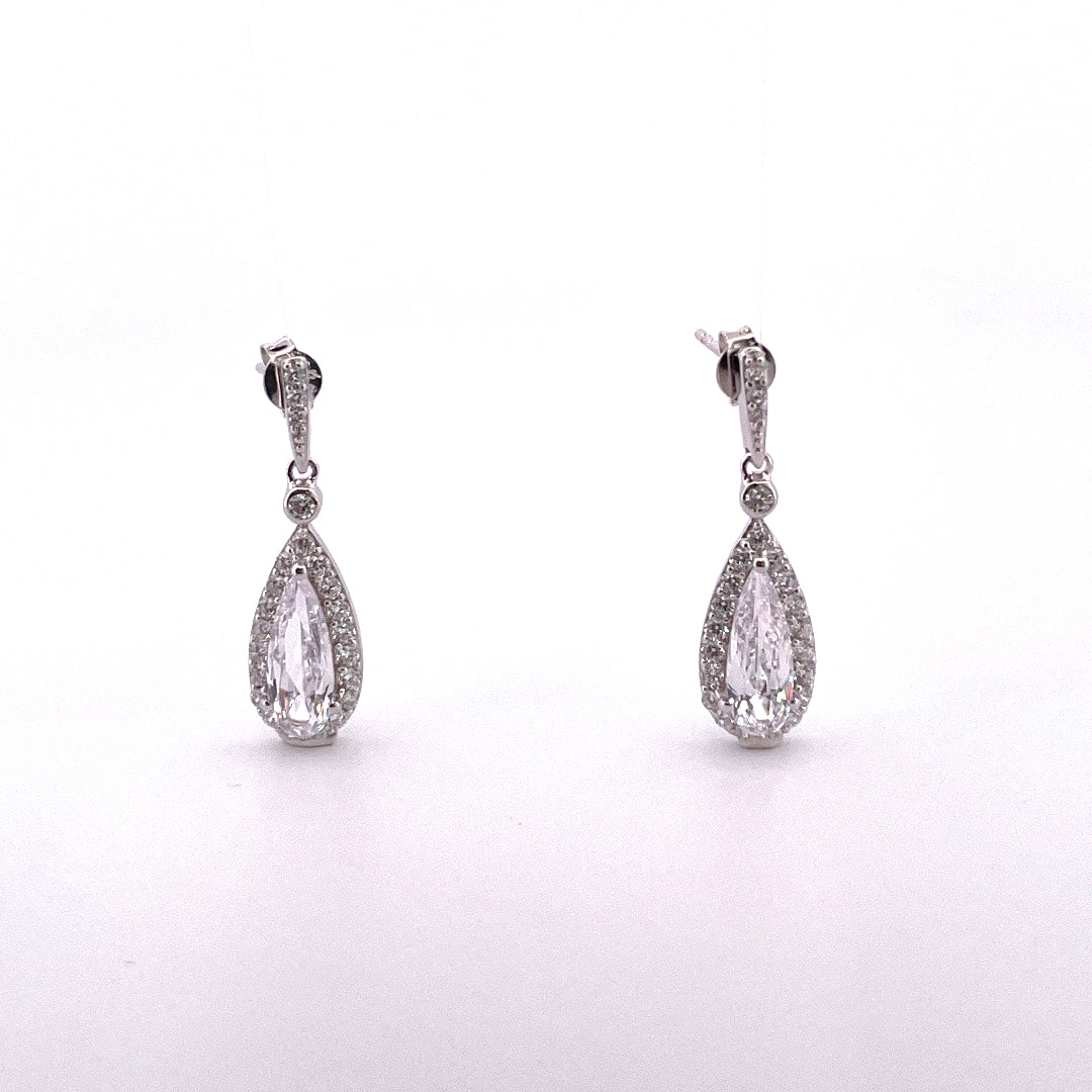 E3778 Sil Drops C.Z Large pear shaped with halo 4902