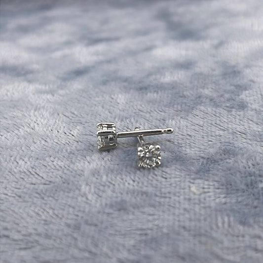 E2866 18ct Studs Diamond 4 claw 0.40ct 101720