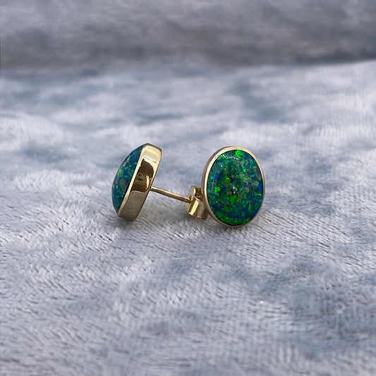 E3217 9ct Studs Opalite Oval med green/blue/red ER1512