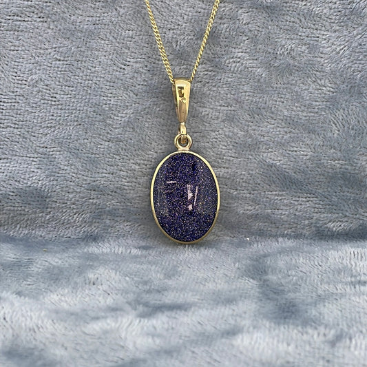 P2501 9ct Opal/Goldstone Oval green stripe/blue goldstone STP11