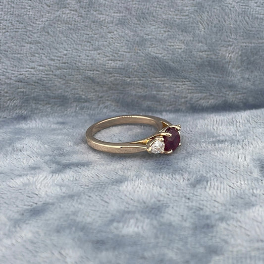 R0820 Ruby and Diamond three stone