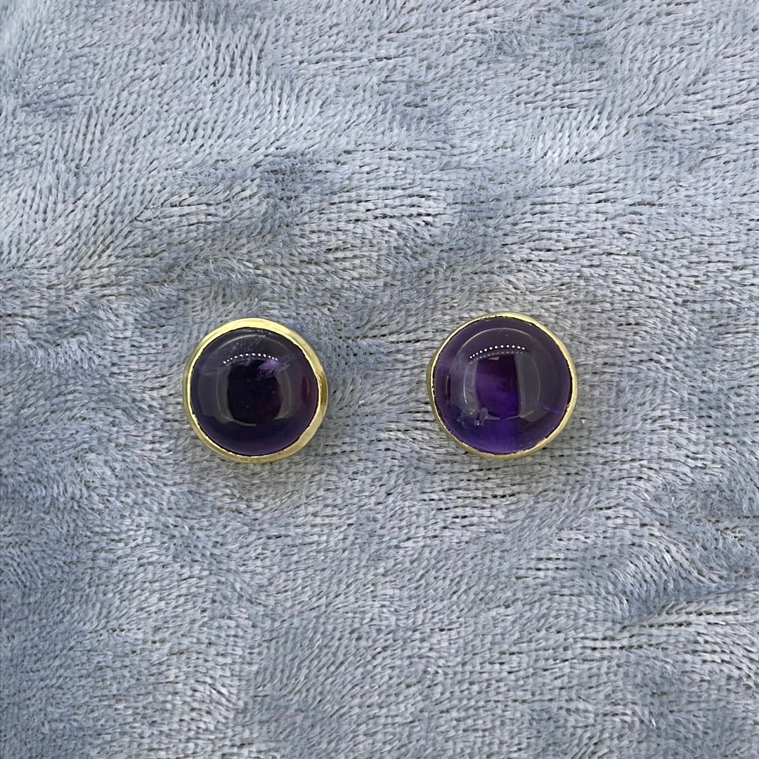 E3487 Gilt Studs Amethyst Cab round rub over ER2285