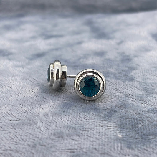 E2991 18ct Studs Blue Zircon 2.90ct Pair of 6mm round in white gold donnuts