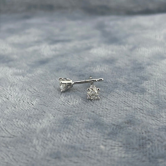 E3199 9ct Studs Diamond 0.25ct Claw set clusters E4392025