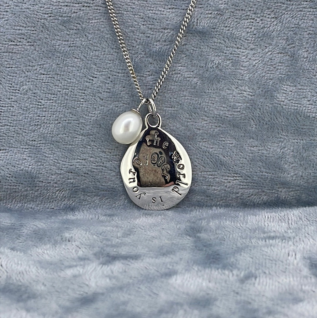 P2383 Sil Pearl The world is your oyster CBNL0190