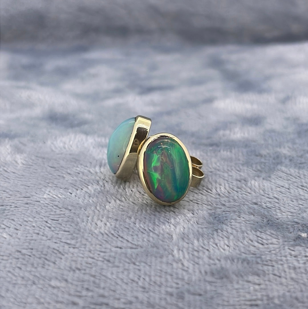 E3681 9ct Studs Opal pair 3.31ct combined rub over set