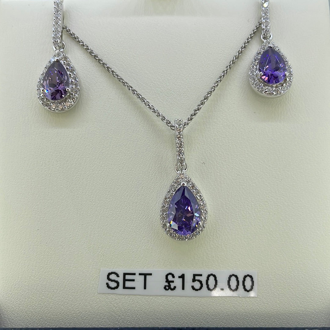 P2559 Sil Ameth C.Z Pear shaped with c.z halo 6157