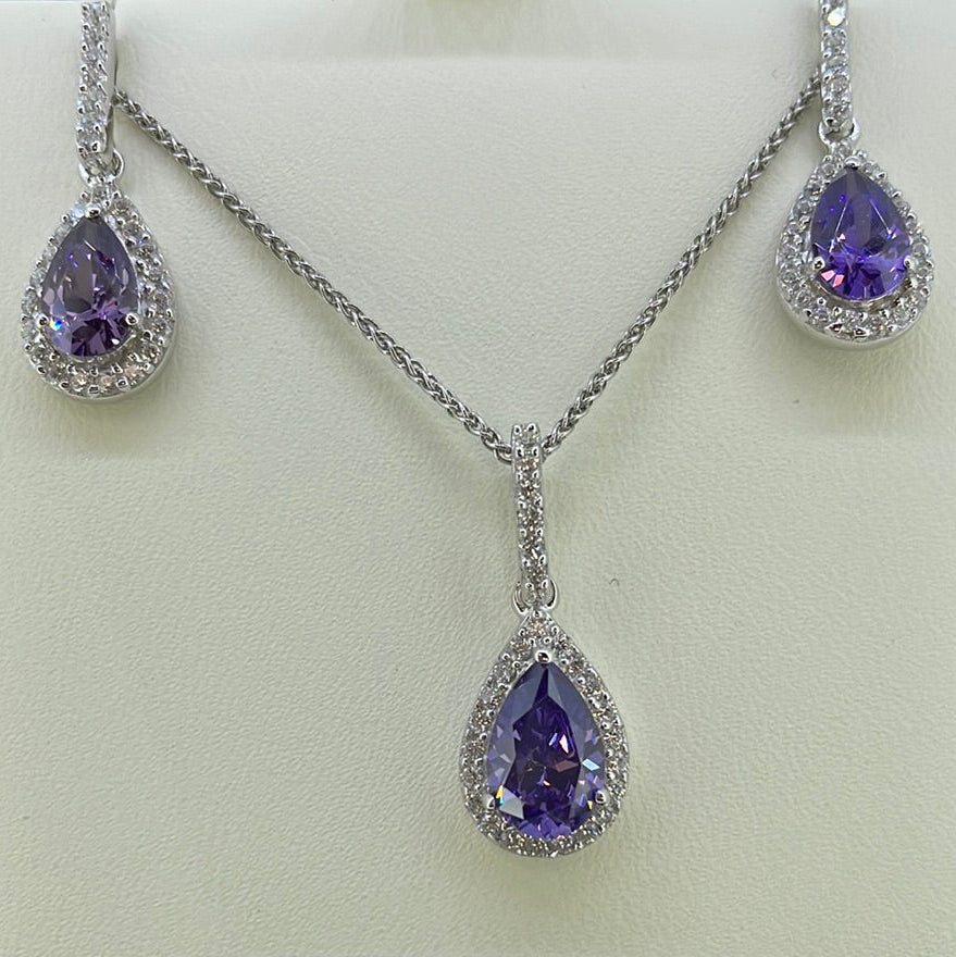 P2559 Sil Ameth C.Z Pear shaped with c.z halo 6157