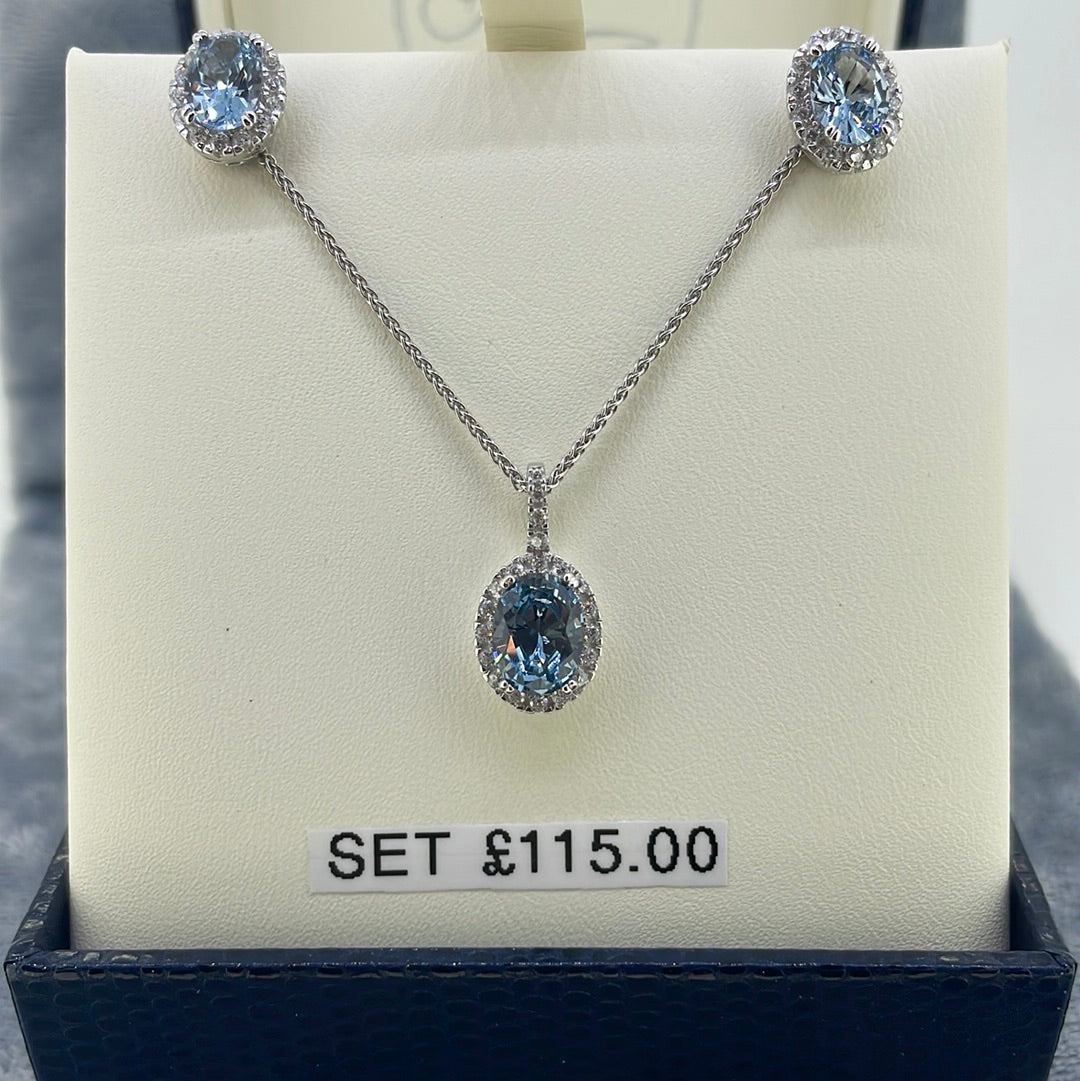 P2541 Sil Blue C.Z Oval with c.z halo 6112