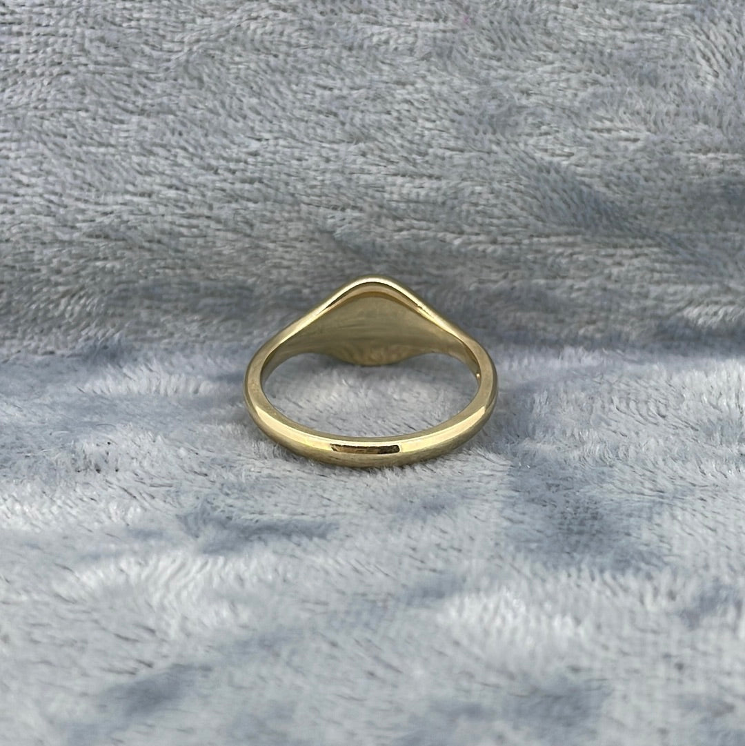 R0698 9ct 9mm round face signet ring S236