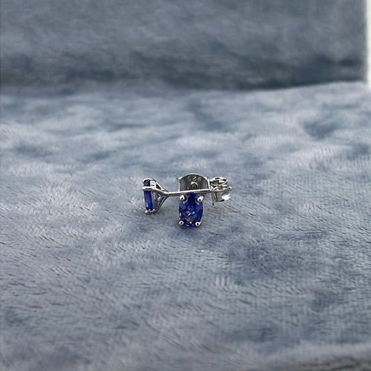 E3619 Sil Studs Tanz c.z Oval with c.z halo detachable 5950