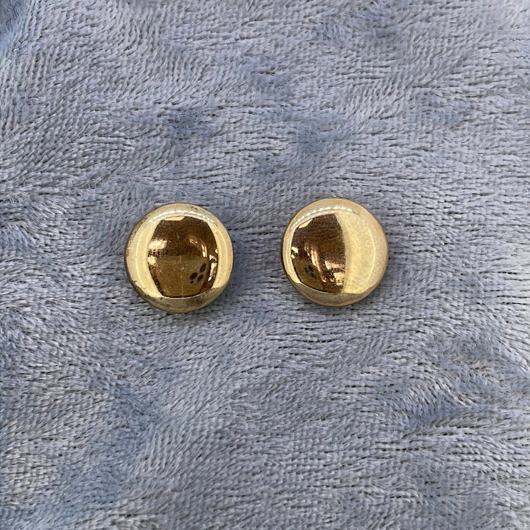 E3036 9ct Studs Round plain butten AP7166