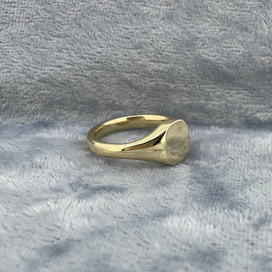 R0664 9ct 8x7mm cushion signet FSR2