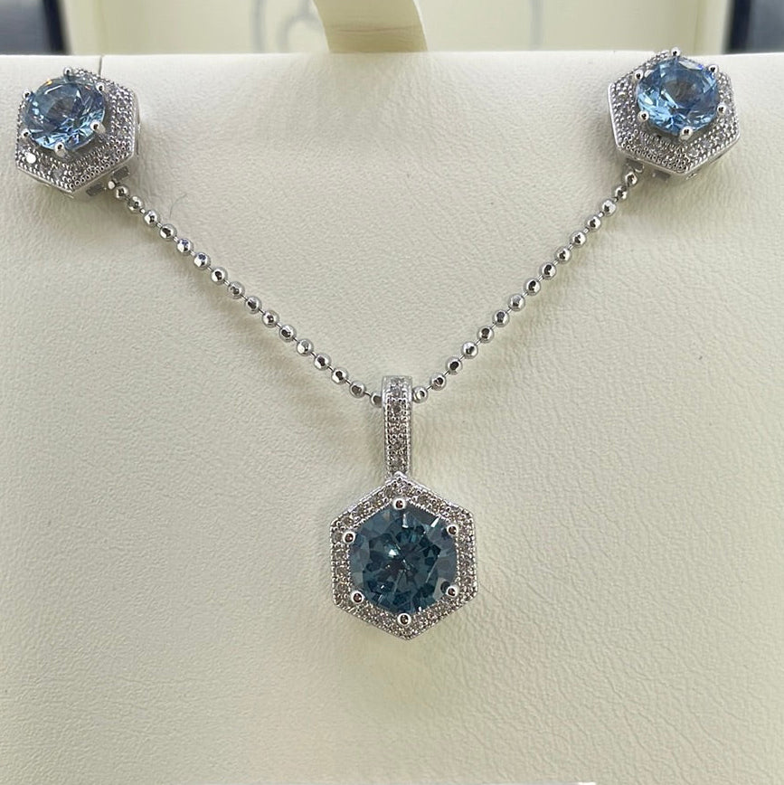 P2542 Sil Blue C.Z Hexagonal with c.z halo 6104