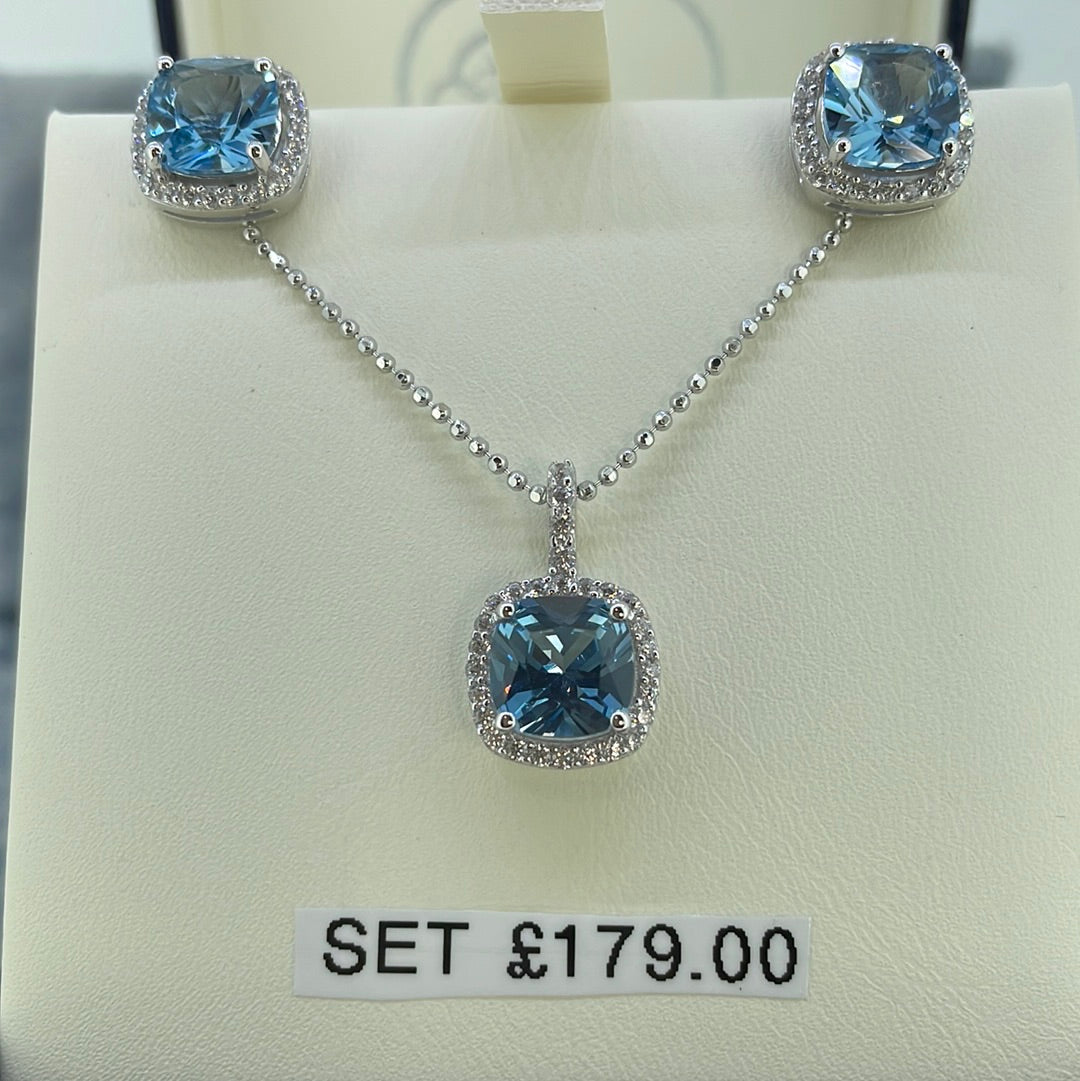 P2538 Sil Blue C.Z Cushion shaped with c.z halo 6508