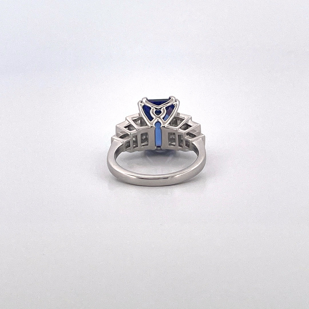 R0880 Platinum Tanzanite and Diamond ring