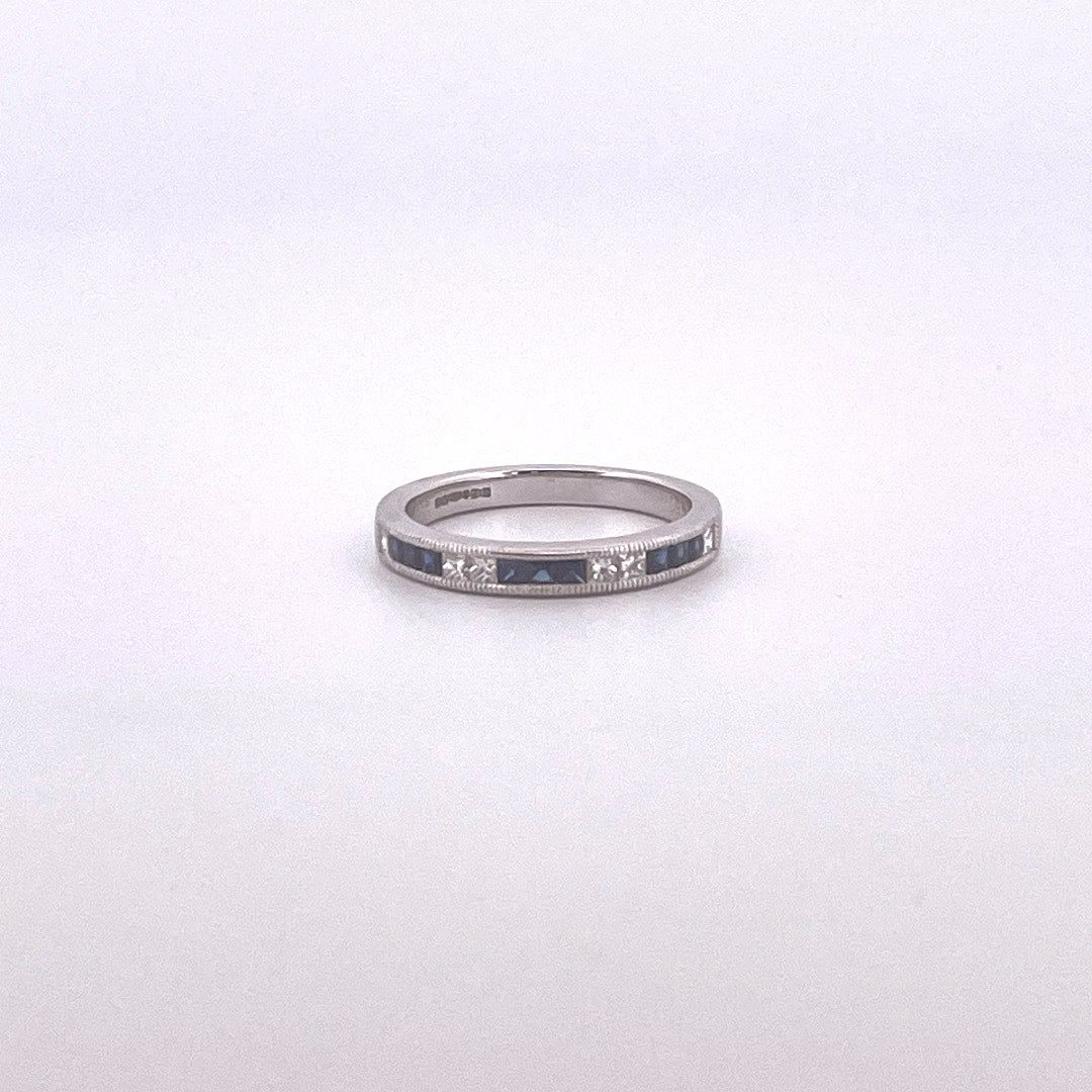 R0782 Plat Sapp and Dia 0.20ct dia 0.28ct sap sq milgrained et R4596B