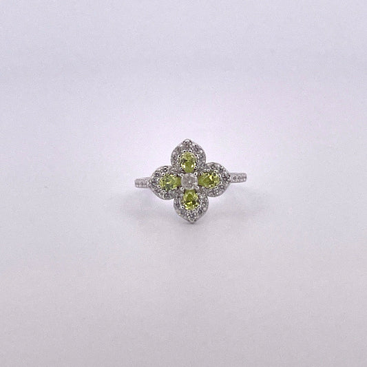R0910 Silver Clover cluster