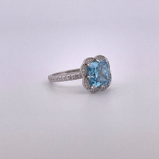 R0913 Silver Blue c.z cluster