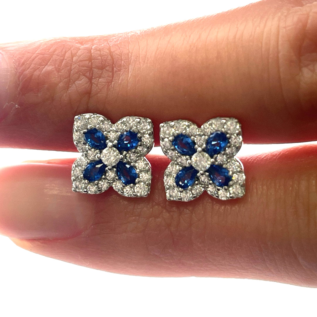 E4168 Silver Blue c.z clover studs