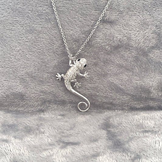 P2808 silver gecko c.z necklace