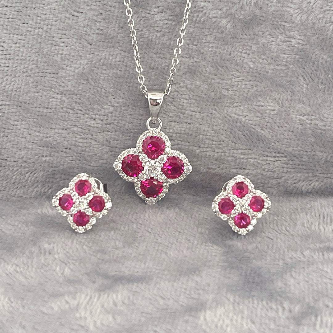 P2812 E4183 Silver red c.z clover set