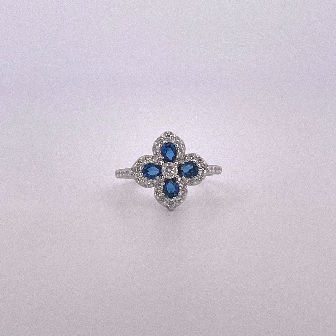 R0915 silver blue c.z clover cluster