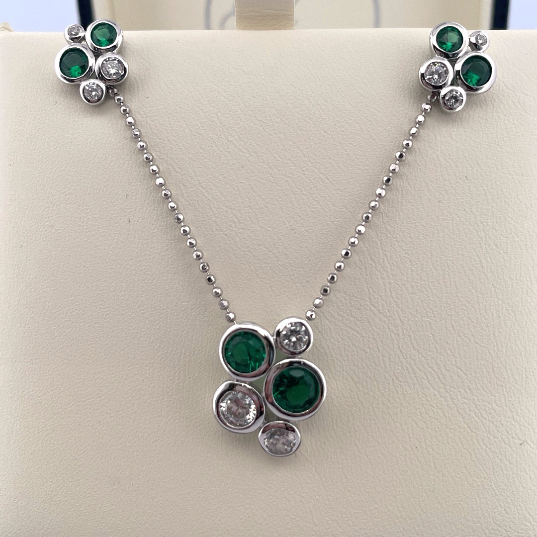 P2668 E3930 Silver snowflake necklace and earrings