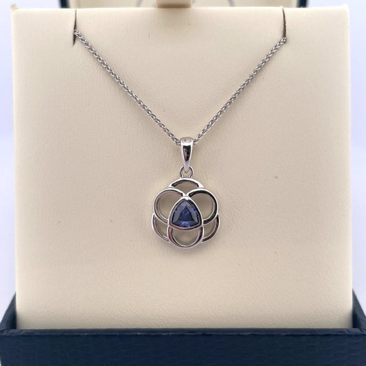 P2815 Silver blue c.z Celtic knot