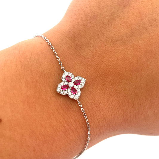 B1239 Silver c.z clover bracelet