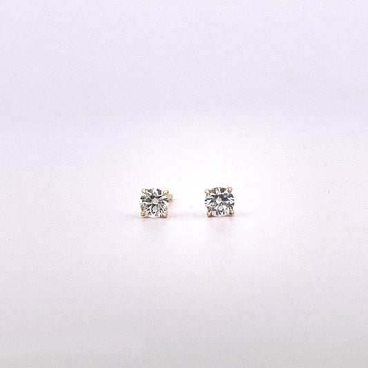 E4185 9ct gold 4 claw lab grown diamond studs