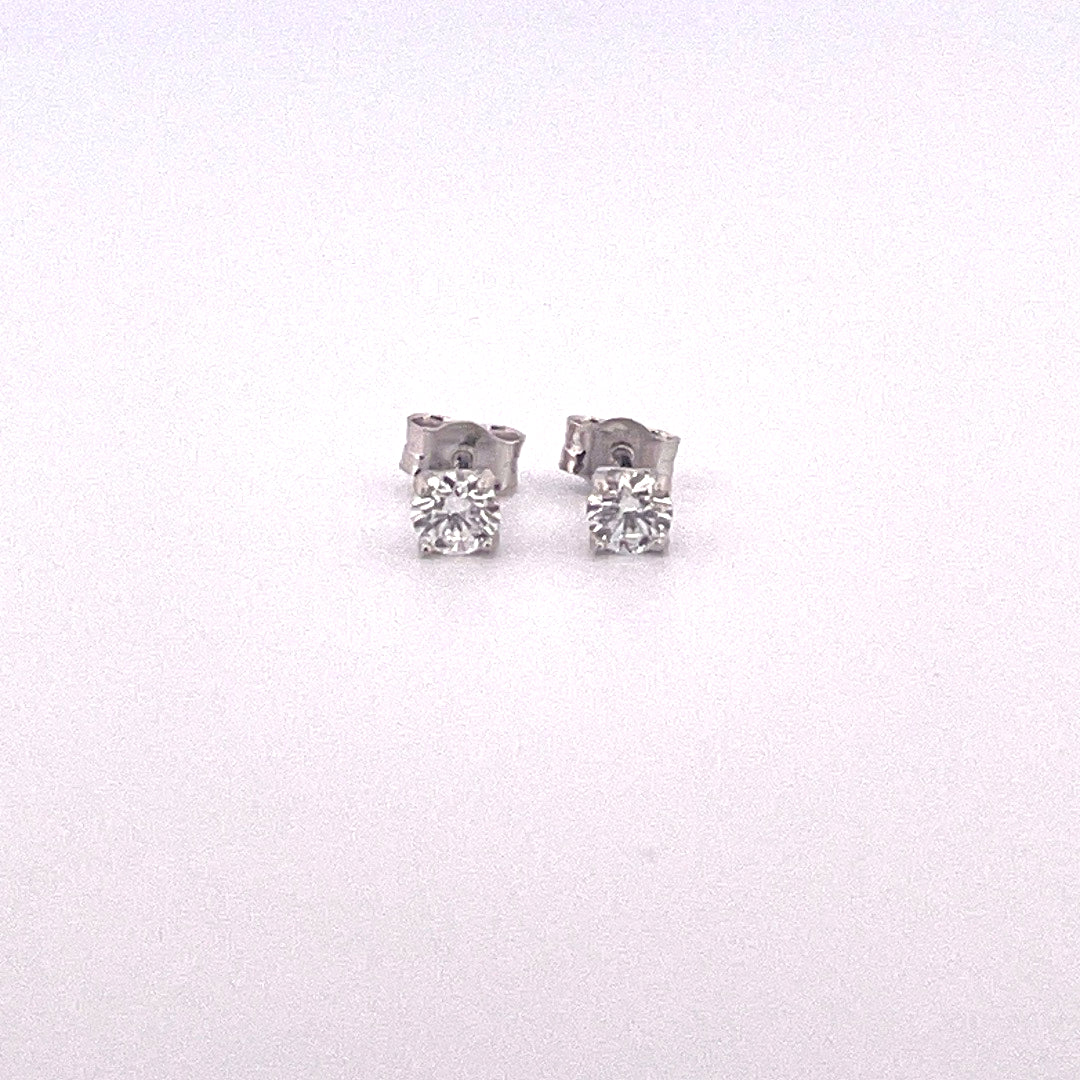 E4231 Silver lab grown diamond studs