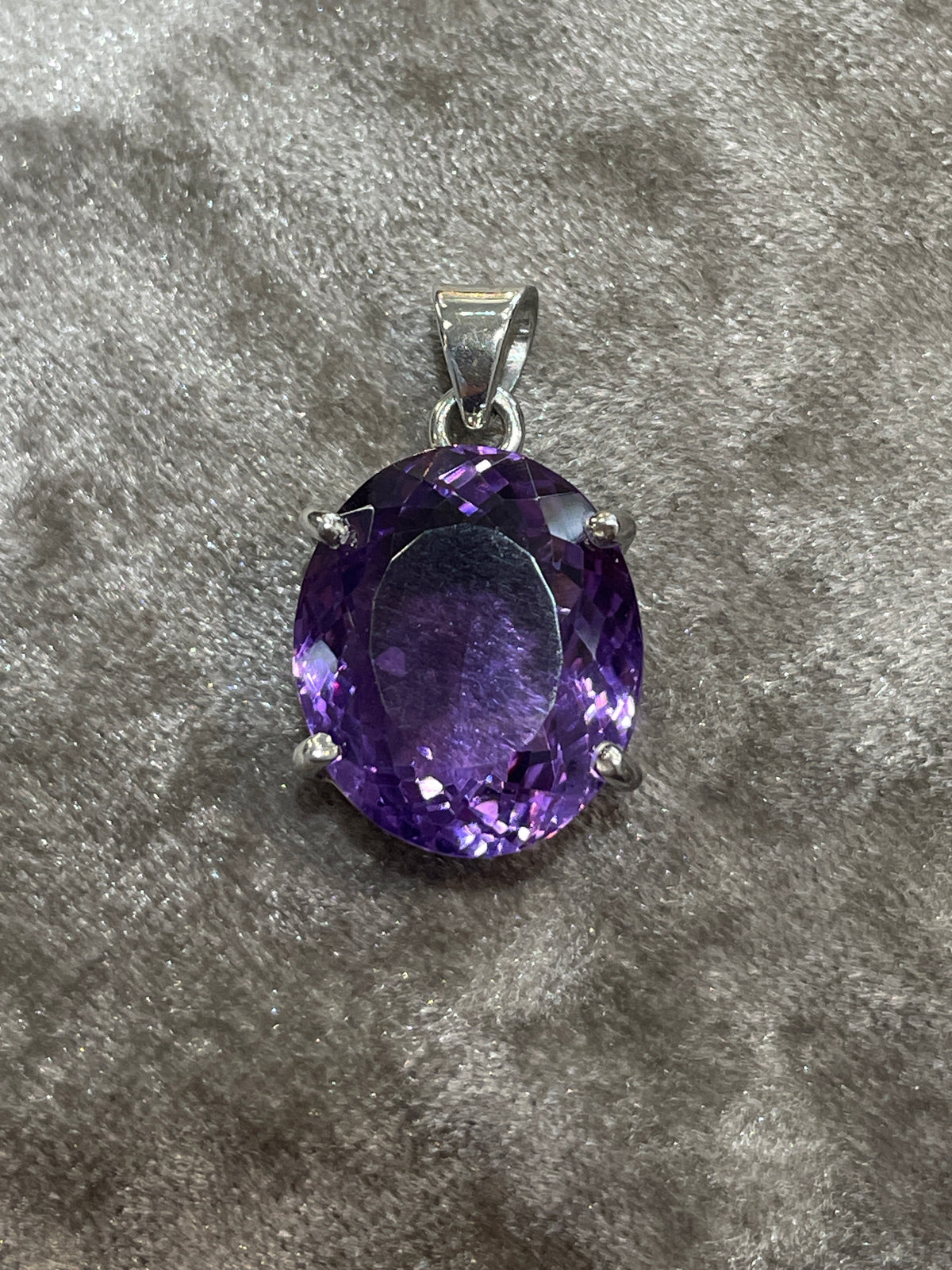 P2839 Silver Amethyst pendant