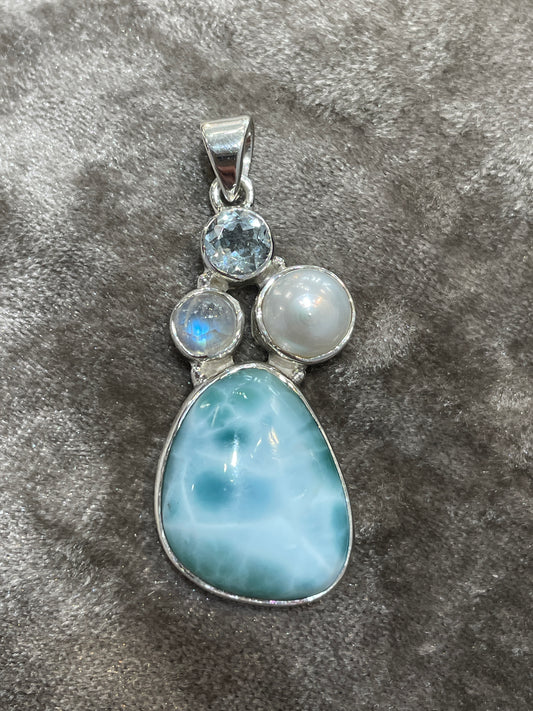 P2843 Ocean collection pendant
