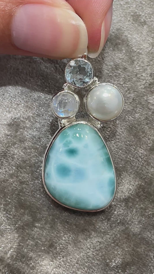 P2843 Ocean collection pendant