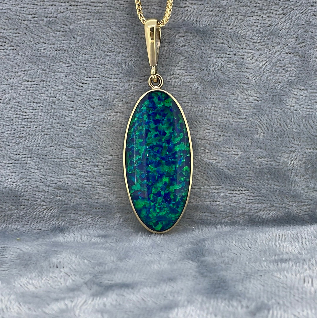 P2505 9ct Opal Oval green/blue stripe STPDSW1