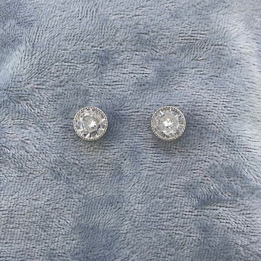 E3592 Sil Studs C.Z 8mm round milgrained edge H3173/C