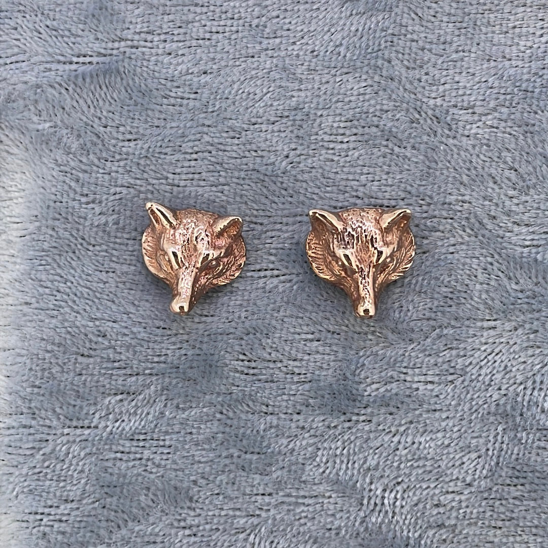 E3268 9ct Studs  Rose gold fox heads